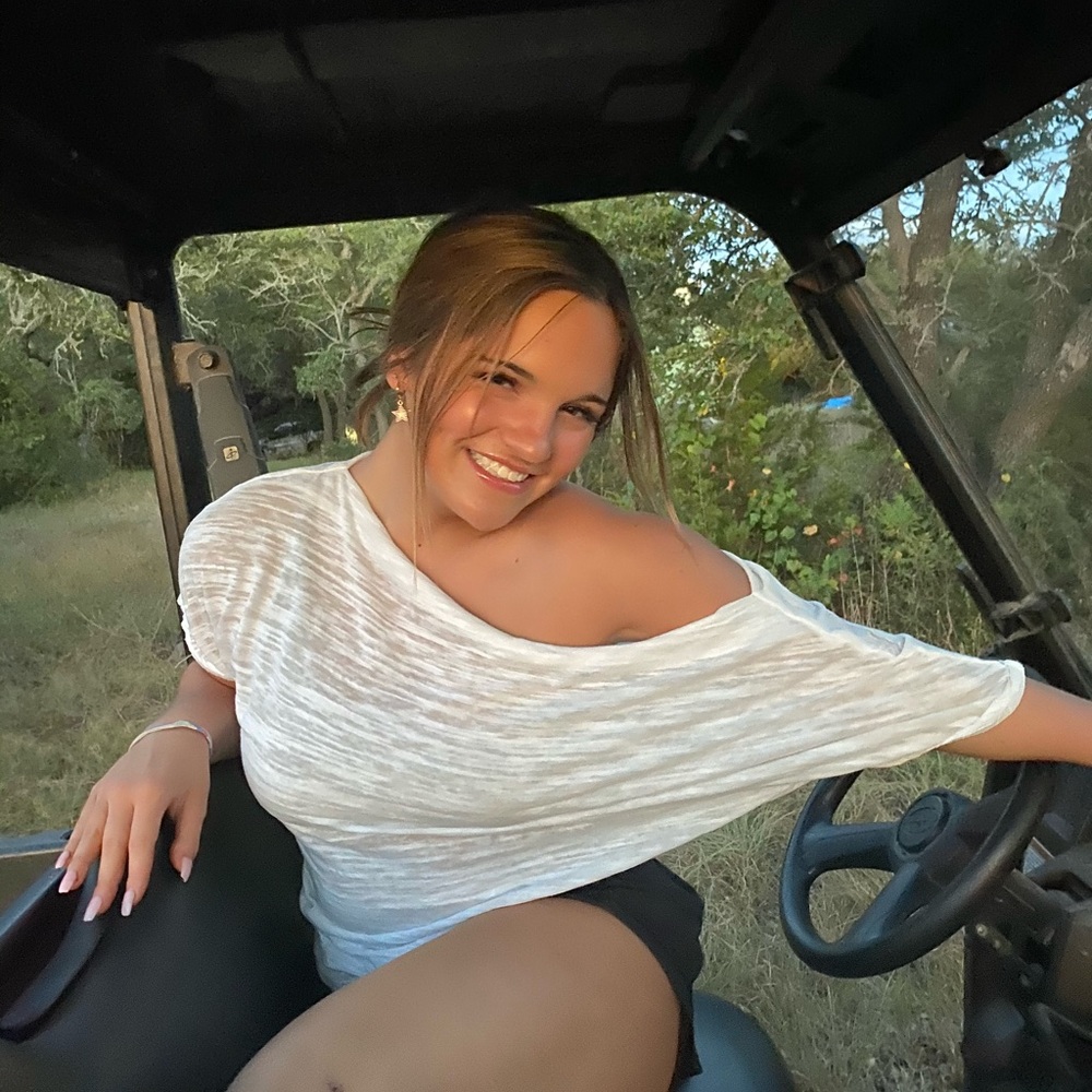 Meet your Posher, Hannah